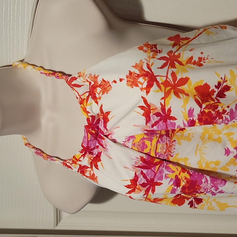 Dress - Picture 2 of 5